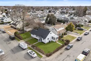 53 Ketcham Ave, Hicksville, NY 11801 - Photo 2