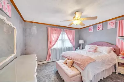 175 Shelby Avenue, Holbrook, NY 11741 - Photo 10