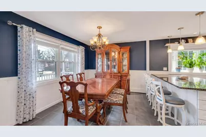 175 Shelby Avenue, Holbrook, NY 11741 - Photo 4