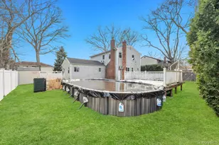 175 Shelby Ave, Holbrook, NY 11741 - Photo 18