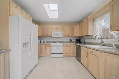 6 Adams Court, Monroe, NY 10950 - Photo 14