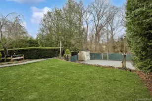 4 University Dr, East Setauket, NY 11733 - Photo 30