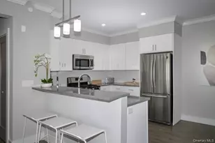 75 Circle Dr, Central Islip, NY 11722 - Photo 4