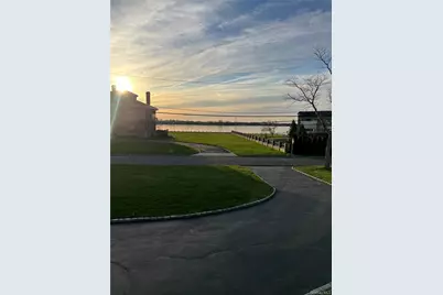 146 Awixa Avenue, Bay Shore, NY 11706 - Photo 40