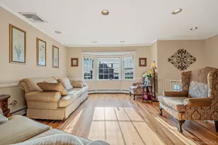 146 Awixa Ave, Bay Shore, NY 11706 - Photo 10