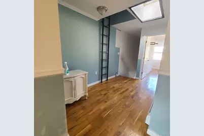 10442 164th Street, Jamaica, NY 11433 - Photo 2