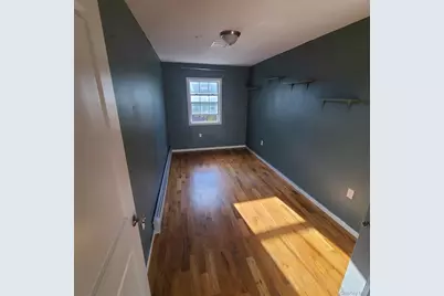 10442 164th Street, Jamaica, NY 11433 - Photo 16