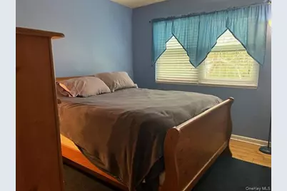 4 Fox Path, Coram, NY 11727 - Photo 12