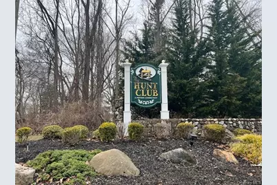 4 Fox Path, Coram, NY 11727 - Photo 2