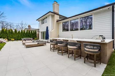 80 Knolls Drive N, Manhasset Hills, NY 11040 - Photo 20