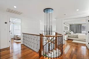 80 Knolls Dr N, Manhasset Hills, NY 11040 - Photo 14