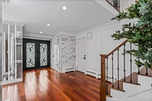 80 Knolls Dr N, Manhasset Hills, NY 11040 - Photo 4