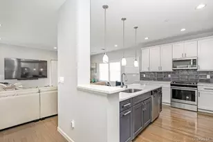 718 Guy Lombardo Ave, Freeport, NY 11520 - Photo 10