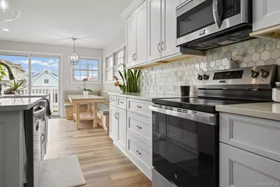 40 W 13th Road, Broad Channel, NY 11693 - Photo 10