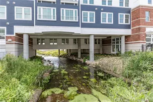 75 E Hoffman Ave, Lindenhurst, NY 11757 - Photo 6