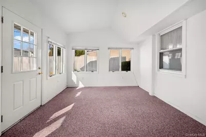 60 Flamingo Road, Levittown, NY 11756 - Photo 18