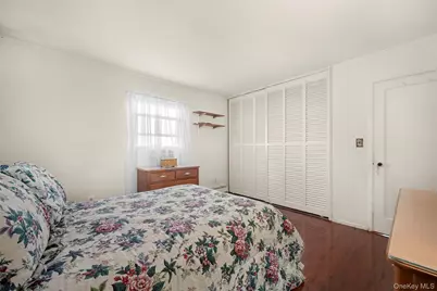 60 Flamingo Road, Levittown, NY 11756 - Photo 22