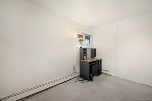 60 Flamingo Rd, Levittown, NY 11756 - Photo 28