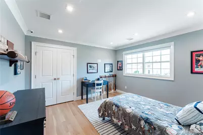 194 Whitehall Boulevard, Garden City, NY 11530 - Photo 24