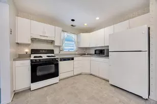 1840 Maurice Ave, East Meadow, NY 11554 - Photo 10