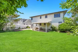 1840 Maurice Ave, East Meadow, NY 11554 - Photo 24
