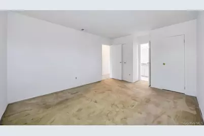 1840 Maurice Avenue, East Meadow, NY 11554 - Photo 12