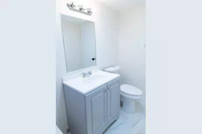 100 Clinton Avenue #2E, Mineola, NY 11504 - Photo 24