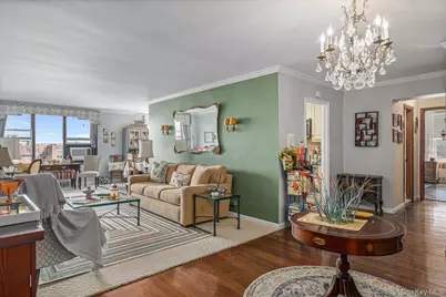 18-50 211th Street #6H, Bayside, NY 11360 - Photo 4