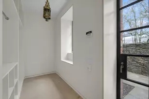 217 Sands Point Rd, Port Washington, NY 11050 - Photo 36