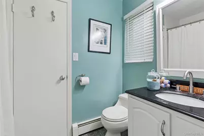 18 Quail Run, Hampton Bays, NY 11946 - Photo 42