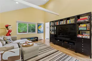 18 Quail Run, Hampton Bays, NY 11946 - Photo 24