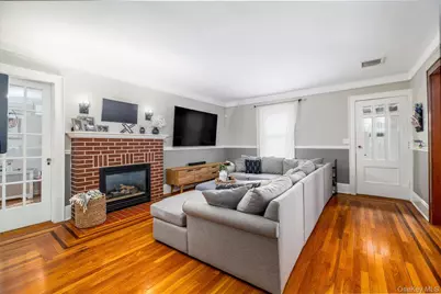 18 Phipps Avenue, East Rockaway, NY 11518 - Photo 6