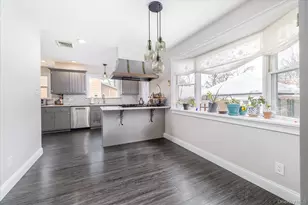 18 Phipps Ave, East Rockaway, NY 11518 - Photo 14