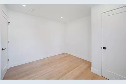 426 Lucerne Avenue, Shirley, NY 11967 - Photo 26