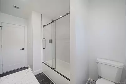 426 Lucerne Avenue, Shirley, NY 11967 - Photo 8