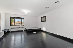 1055 Lawrence Ct, Woodmere, NY 11581 - Photo 22