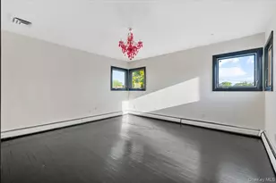 1055 Lawrence Ct, Woodmere, NY 11581 - Photo 30