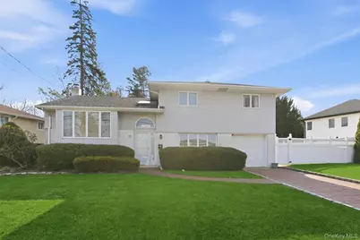 15 5th Place, Syosset, NY 11791 - Photo 1