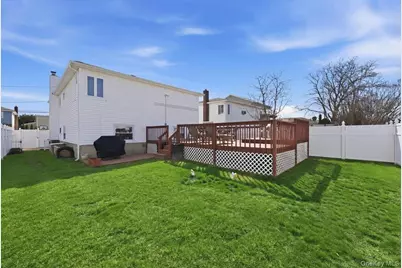 3671 Bayview Street, Seaford, NY 11783 - Photo 30