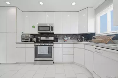 3671 Bayview Street, Seaford, NY 11783 - Photo 14