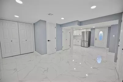 253 Meyer Avenue, Valley Stream, NY 11580 - Photo 26