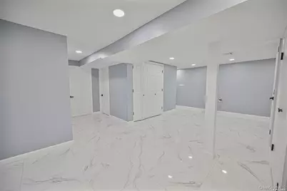 253 Meyer Avenue, Valley Stream, NY 11580 - Photo 22