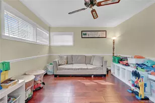 505 Sand Hill Rd, Wantagh, NY 11793 - Photo 10