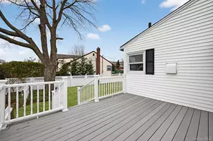 4072 Maywood Dr, Seaford, NY 11783 - Photo 34