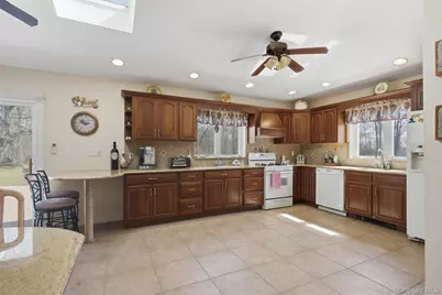 801 Albany Post Road, Gardiner, NY 12525 - Photo 14