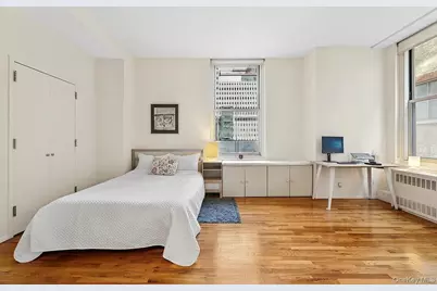 176 Broadway #12D, New York, NY 10038 - Photo 4