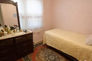 13-12 Gipson St, Far Rockaway, NY 11691 - Photo 18