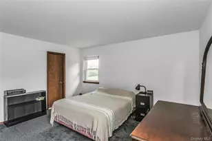 82 Donna Dr, Calverton, NY 11933 - Photo 16