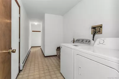 82 Donna Drive, Calverton, NY 11933 - Photo 14