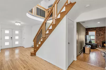 132 Washington Avenue, Plainview, NY 11803 - Photo 10